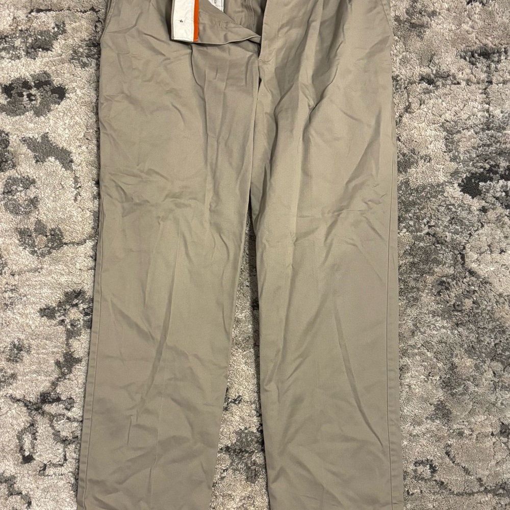 Dockers Men's Khaki Chinos